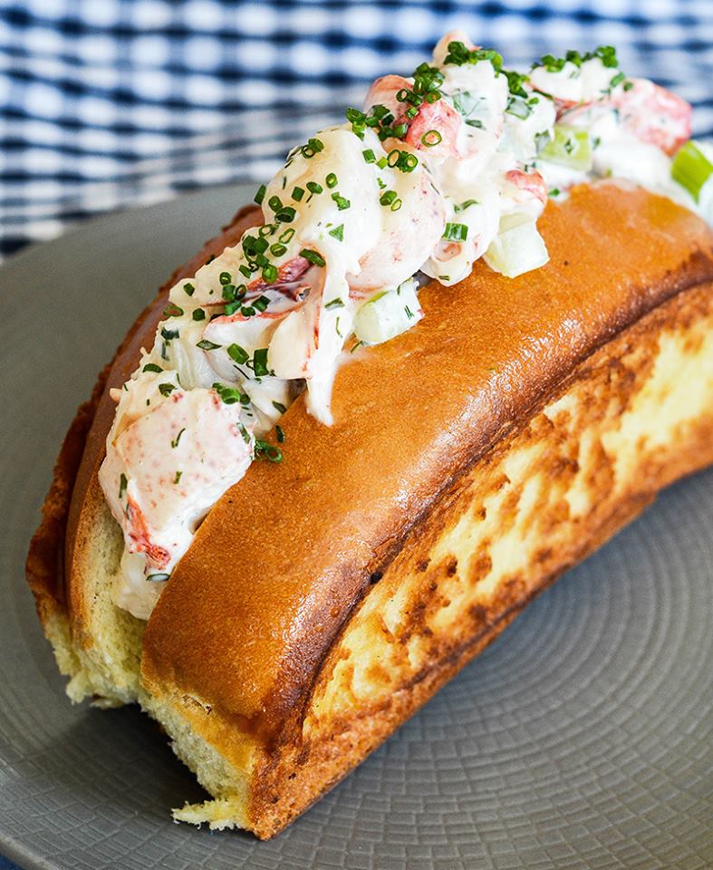 Lobster Roll at GT Fish & Oyster