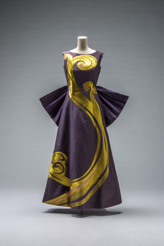 Toshiko Yamawaki / Dress / 1956 / Collection of the Kyoto Costume Institute / Photo by Takashi Hatakeyama