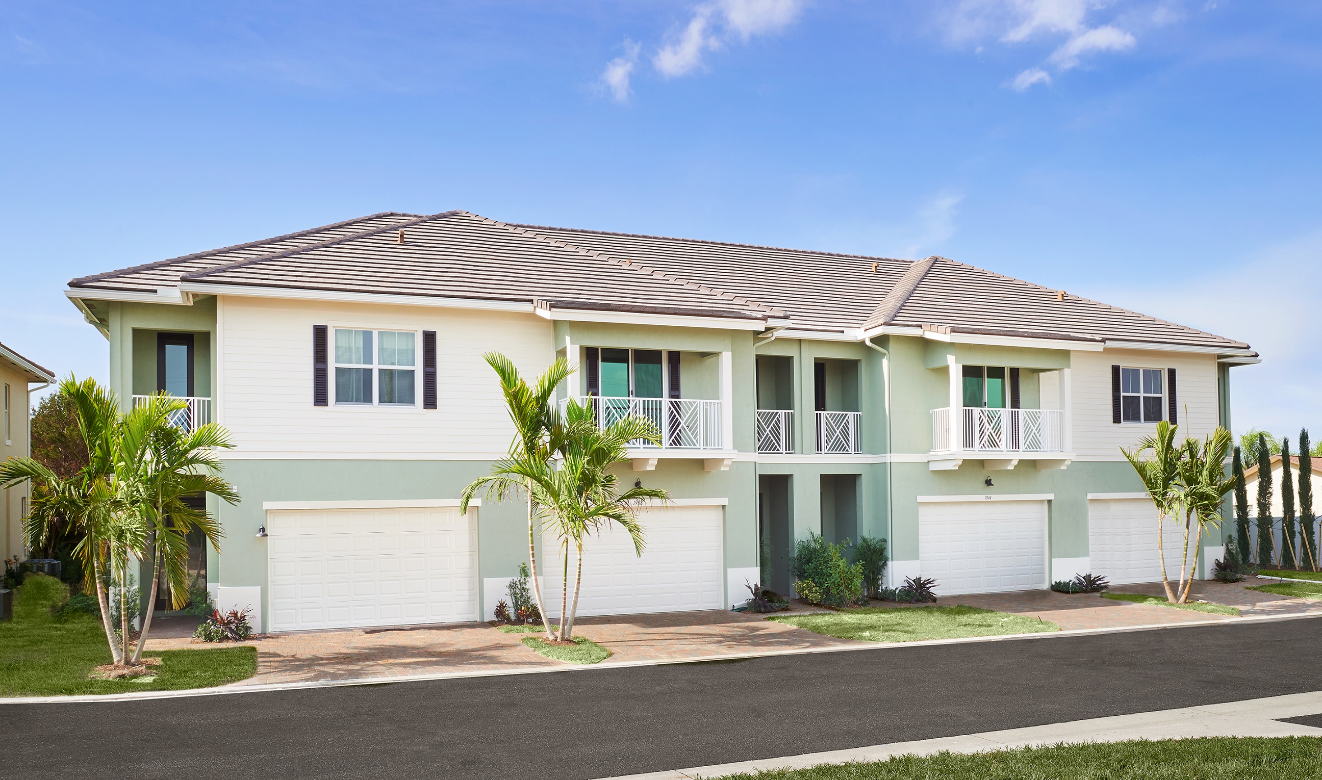 Hampton Cove in North Palm Beach is now offering its final homes for sale.