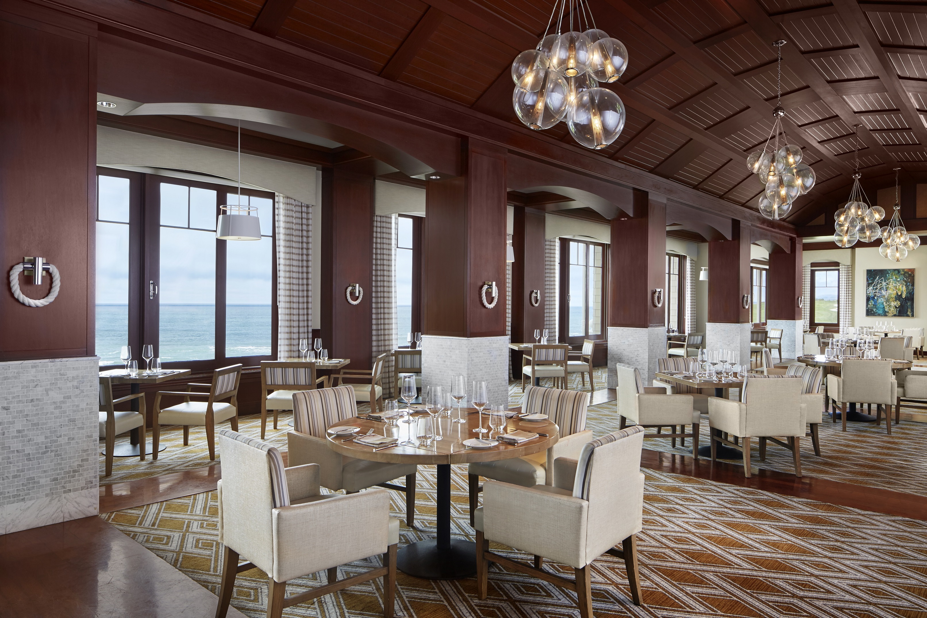 Award-winning Navio serves ocean cuisine overlooking the Pacific Ocean.