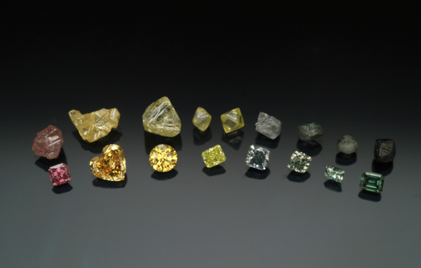Alan Bronstein, Nature’s Palette: Colored Diamonds. Photo: Aurora Gems.
