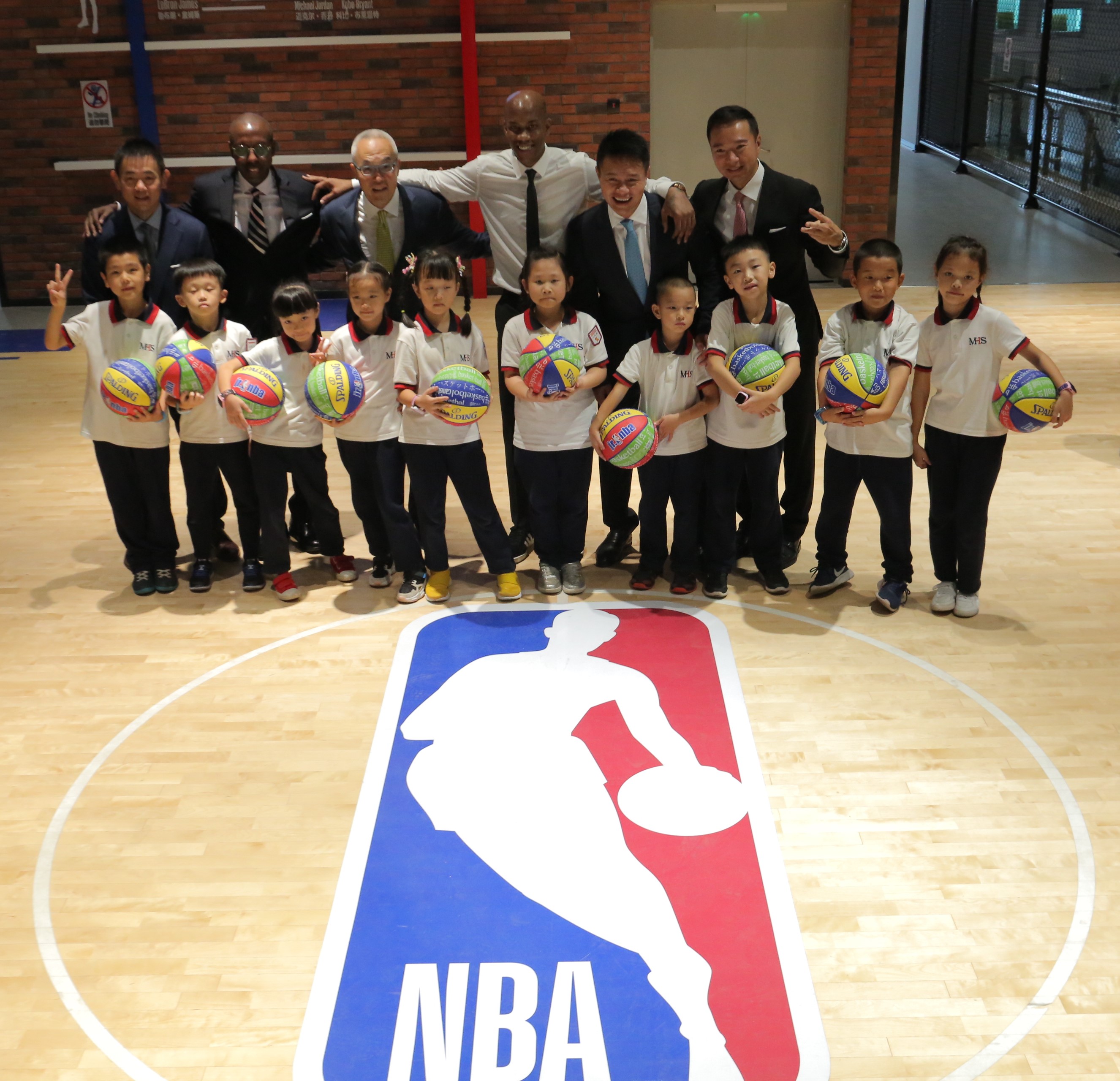 Photo 6 – Official opening of the NBA Exhibit at Mission Hills Haikou in Hainan, China