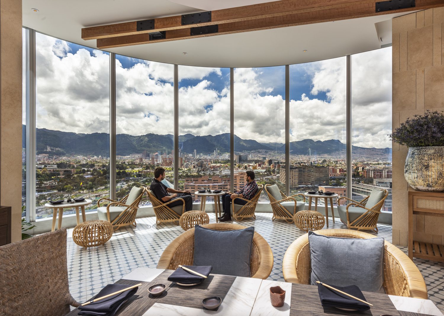 Restaurant, Grand Hyatt Bogotá  Photo © James Steinkamp Photography, courtesy GP