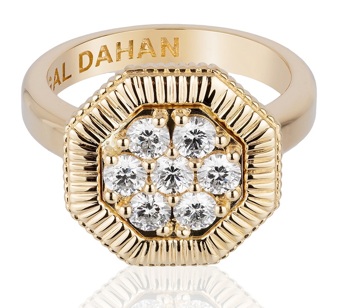 Octanight Ring in 18K yellow gold with diamonds