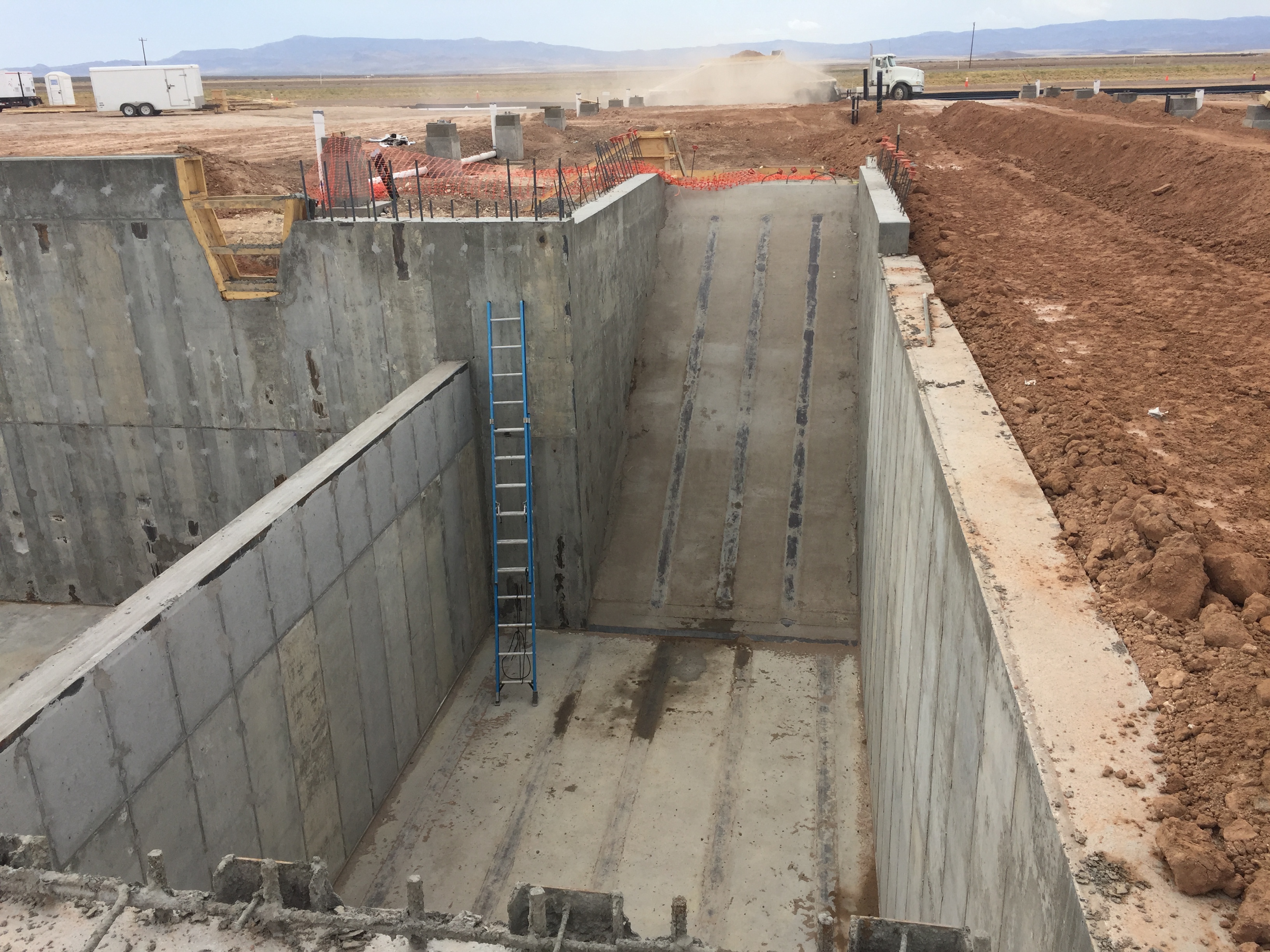 Durable solution: PENETRON ADMIX protects concrete against water penetration and the effects of deterioration, even under the constant hydrostatic pressure of the Balmorhea saltwater disposal tanks.
