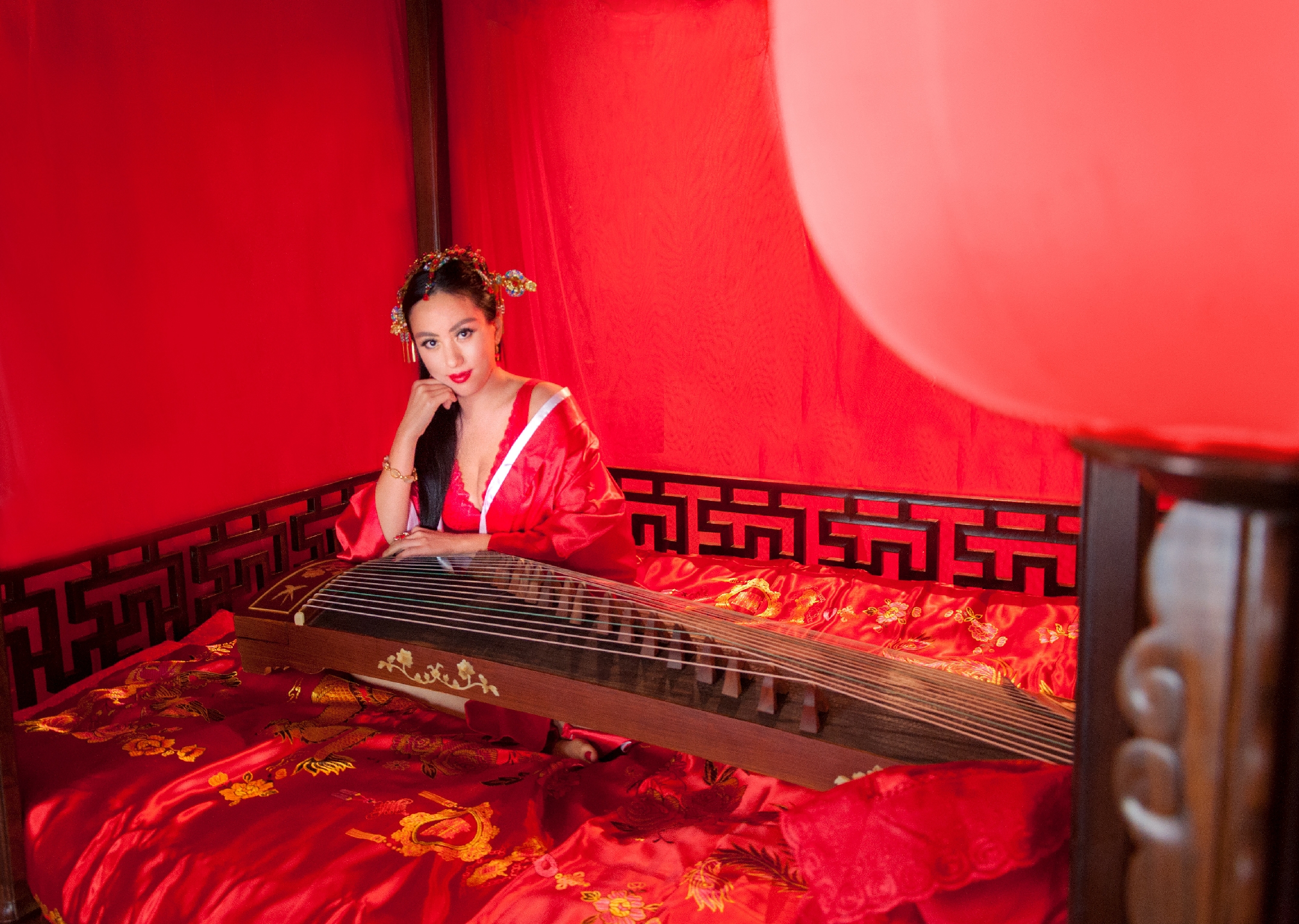 Jennifer Zhang Playing the Guzheng In Flying High's Music Video