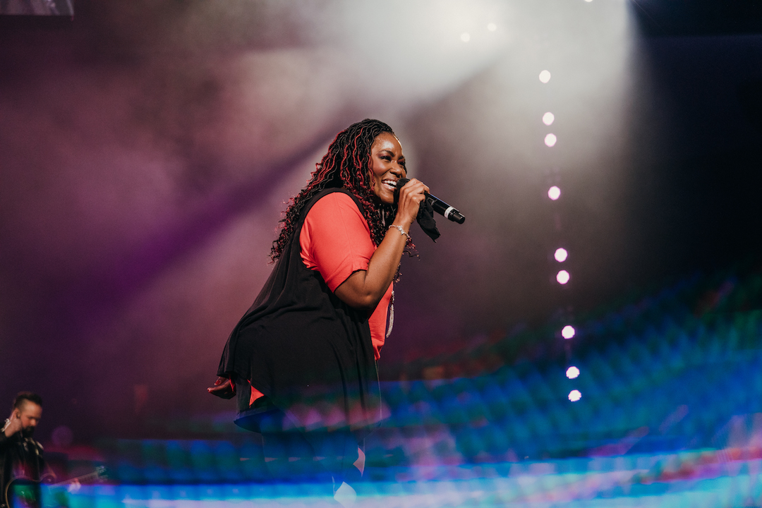 Mandisa performs on the Winter Jam 360º stage.