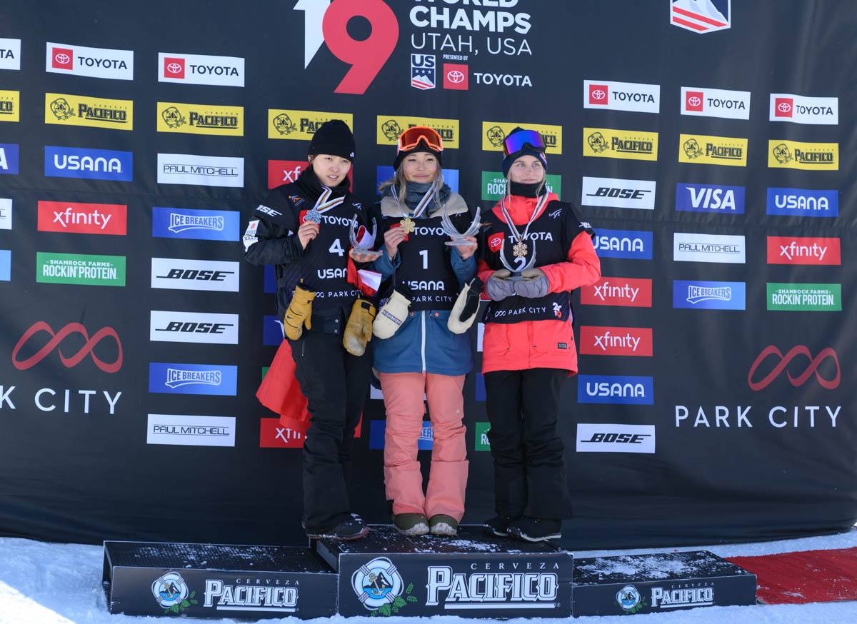 Monster Energy’s Chloe Kim Wins Women’s Snowboard Halfpipe Gold at  2019 FIS World Championships