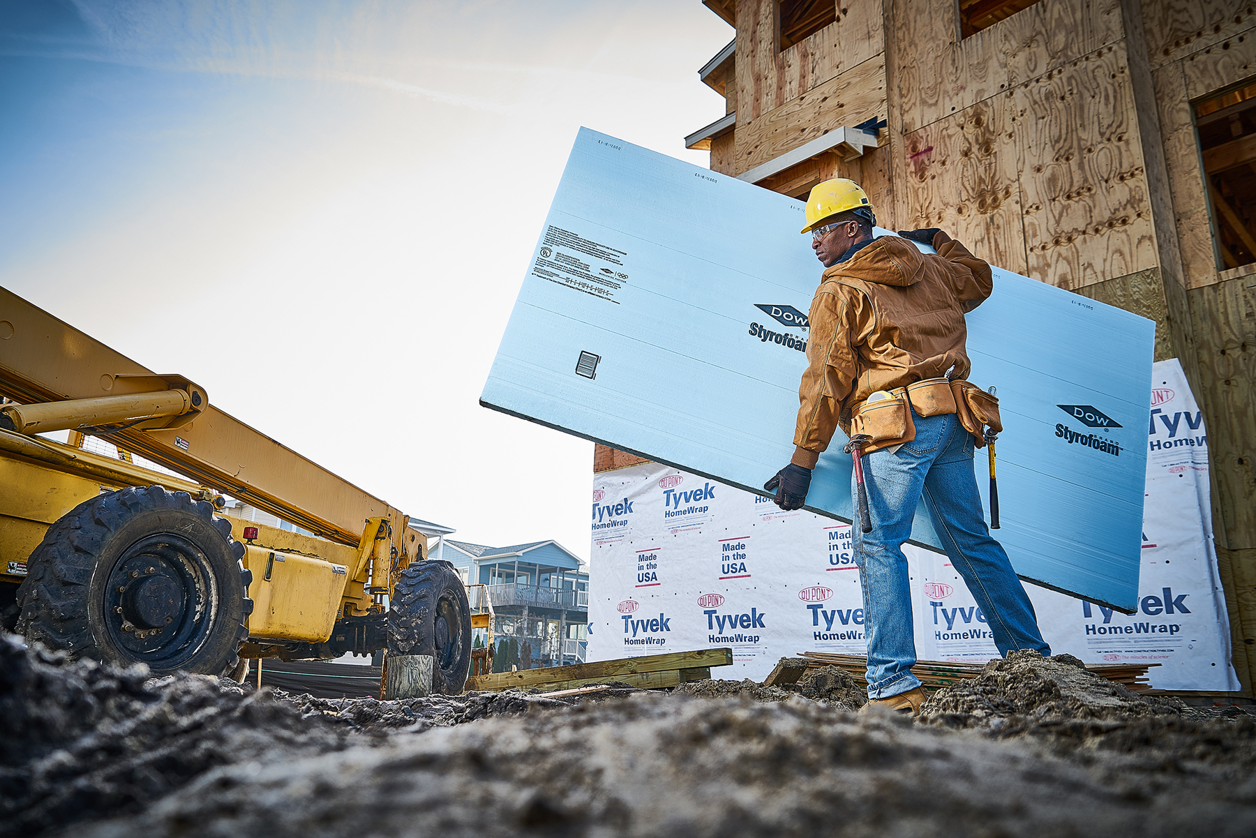 DuPont™ Tyvek® Building Envelope Solutions and STYROFOAM™ Brand Extruded Polystyrene (XPS)