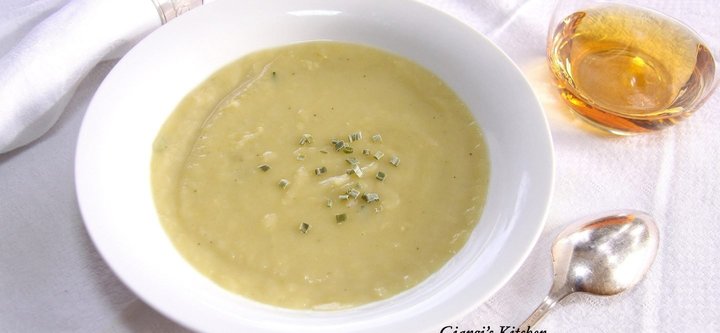 Giangi's Kitchen - Potage Parmentier in the Pressure Cooker
