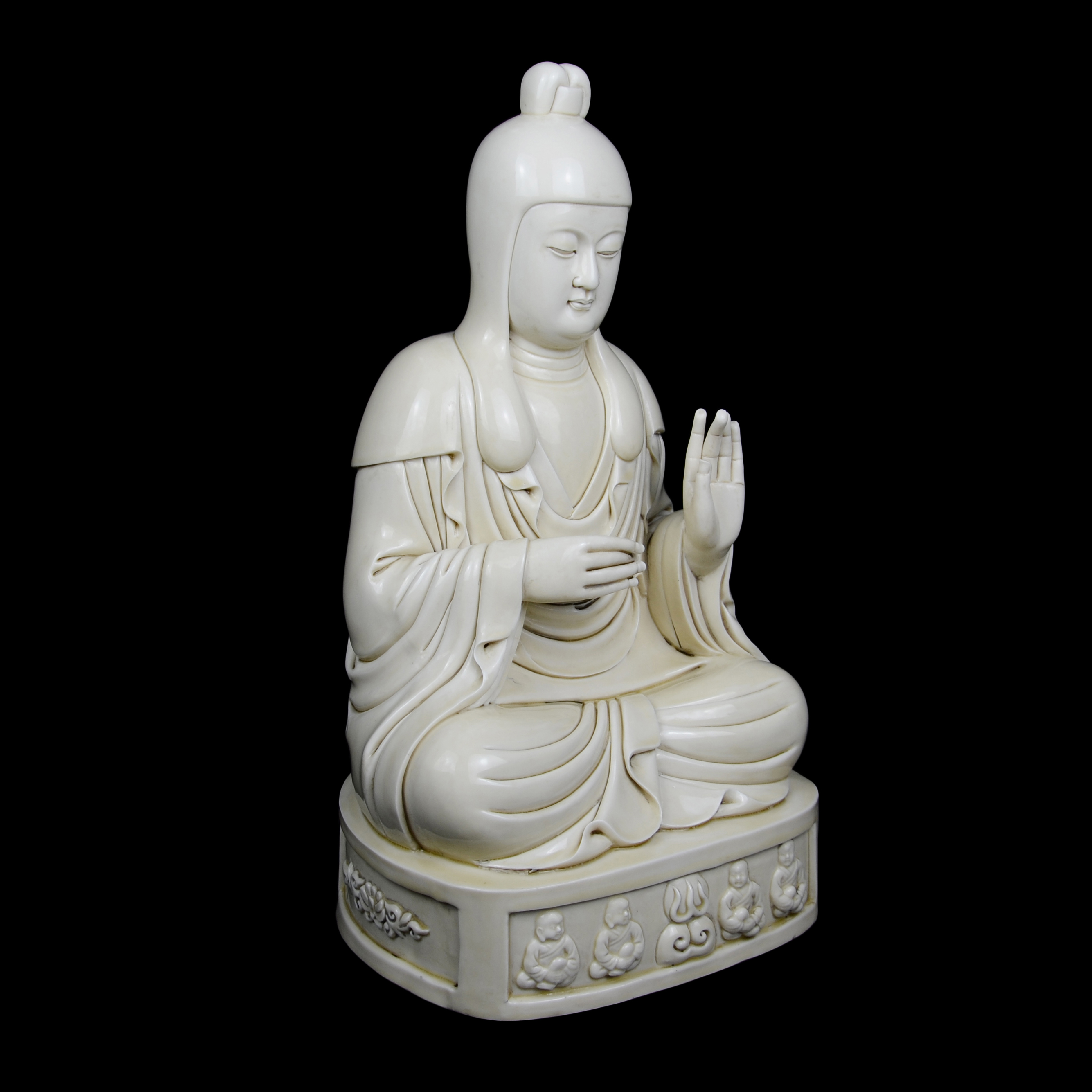 Seated  blanc-de-chine Guanyin by Ming potter He Chaozong sold at Gianguan Auctions in March 2019.