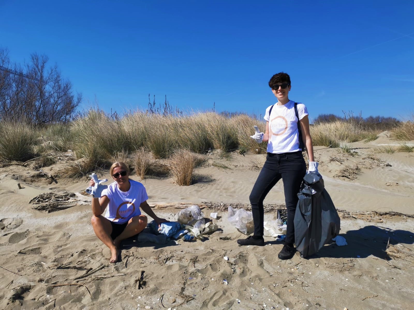 Prontopia app Venice team cleans beaches