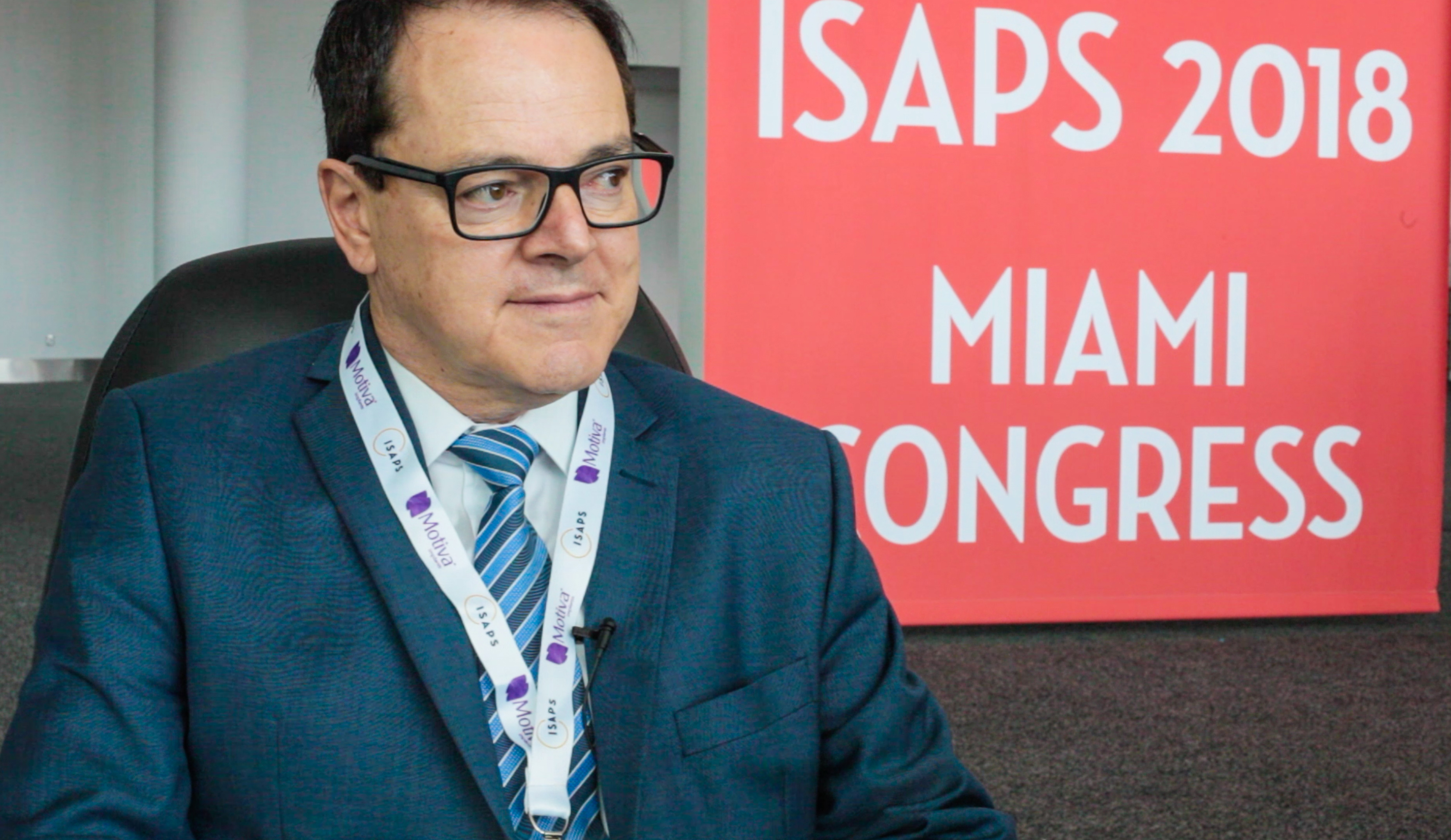 Dr. Viterbo at the ISAPS Miami Florida