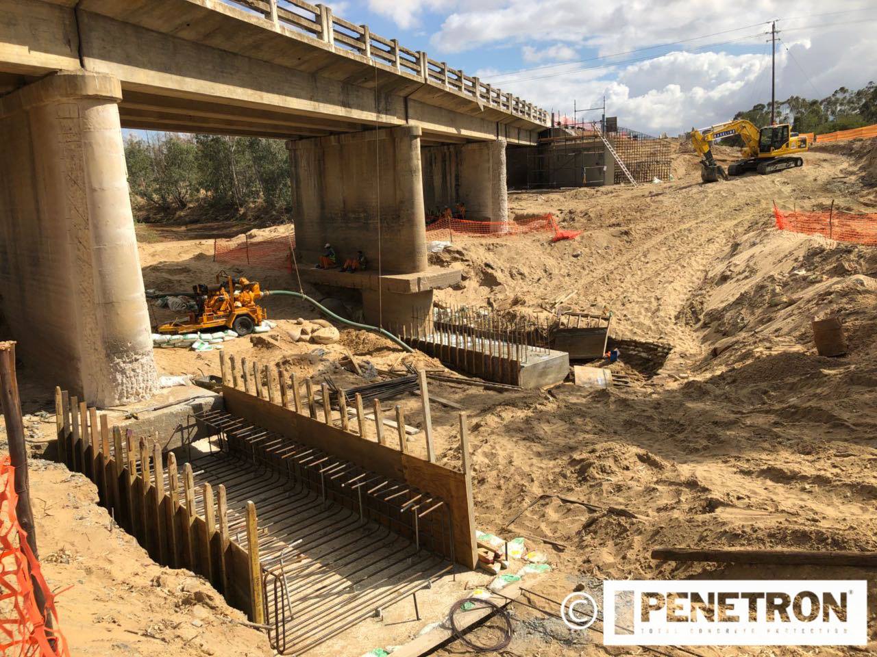 Enhanced durability added: PENETRON ADMIX was used to treat the bridge’s new concrete structures to provide permanent resistance to the constant weathering – including a self-healing capability.