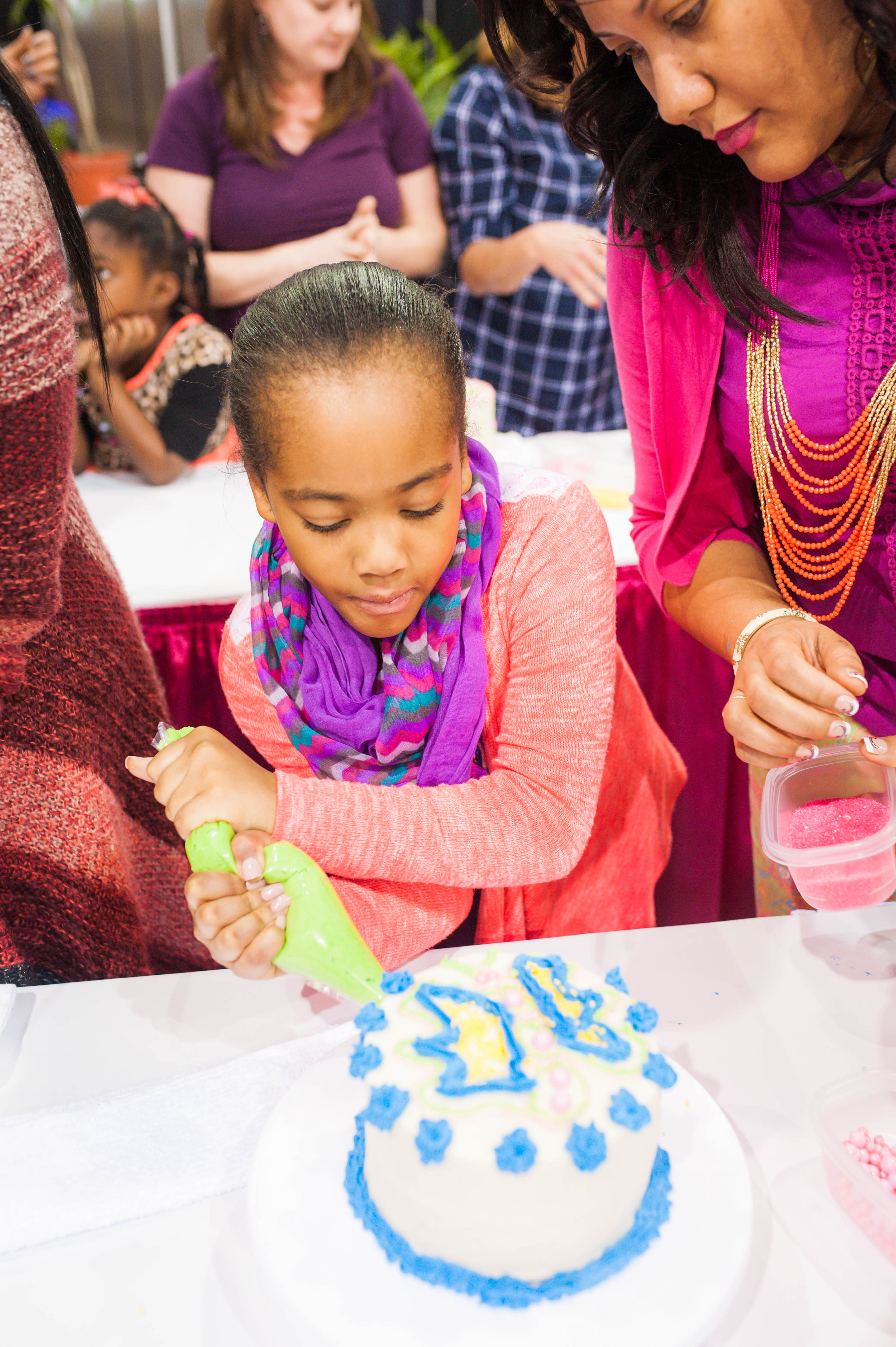 Sunday’s Mother Daughter Day features a cupcake decorating contest at Michigan International Women’s Show