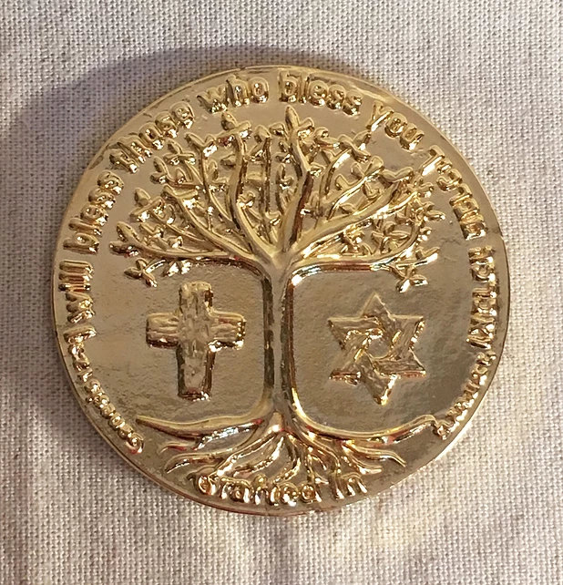 The Blessings Coin,  Gold Plated, shows the detail and symbols of GOD, Israel and the USA