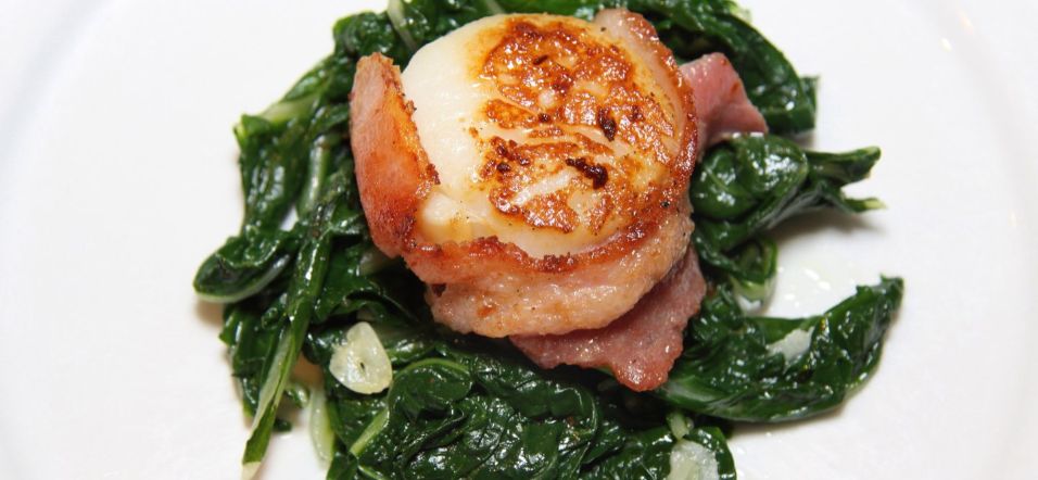 Giangi's Kitchen: Scallops with Garlic with Swiss Chard