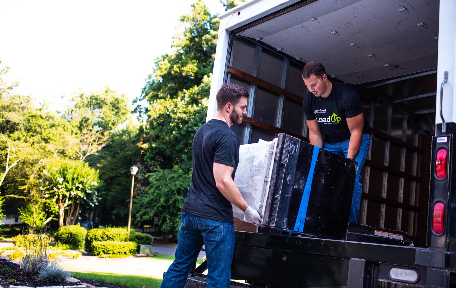 LoadUp is the only junk removal company that uses crowdsourcing to recruit independent licensed, insured haulers.