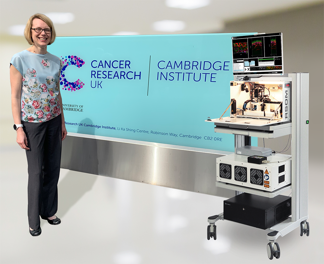 Dr. Sarah E Bohndiek and the world’s first RSOM Explorer ms-P50 multispectral high-resolution imaging system