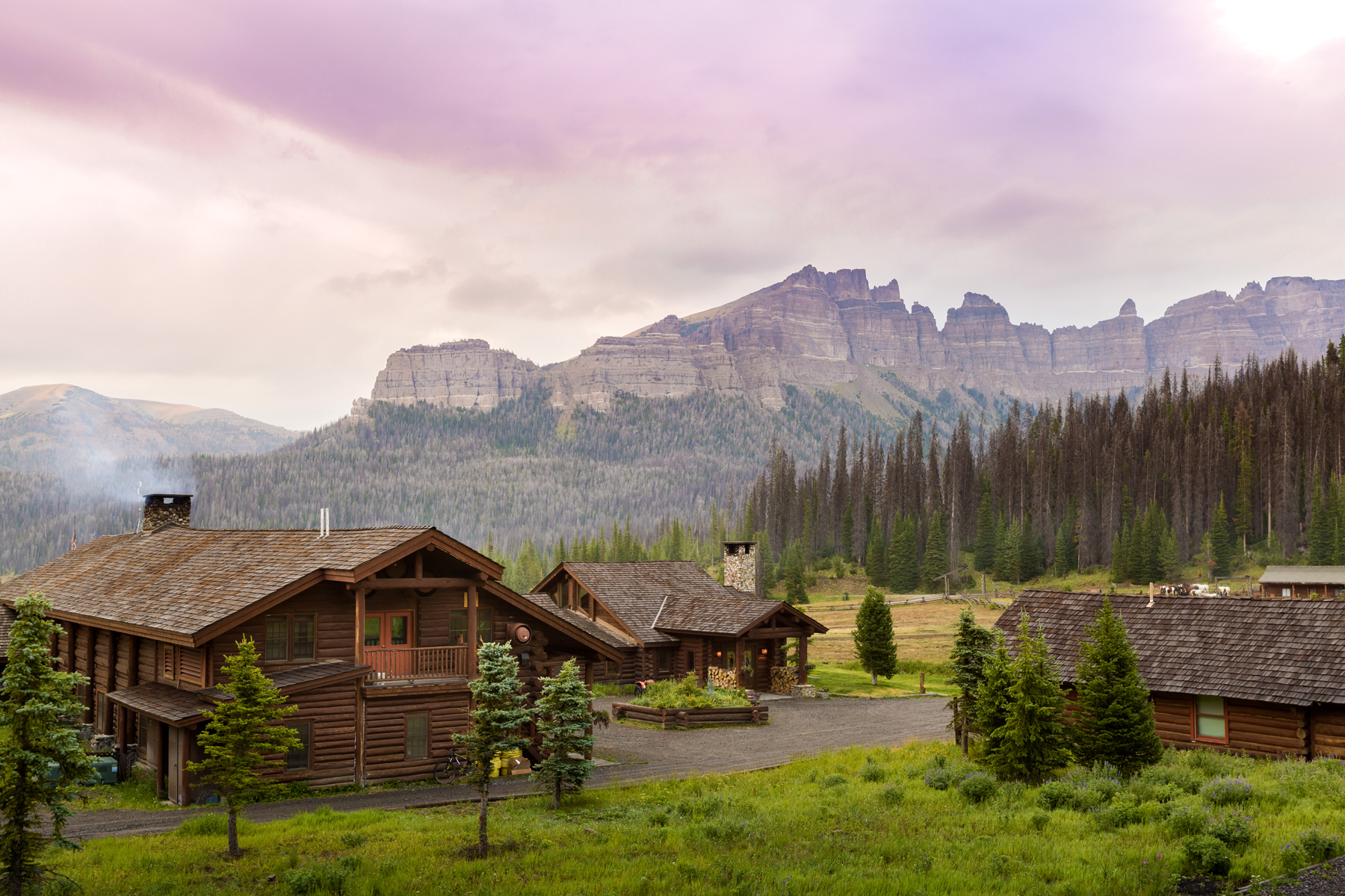 Tucked deep in the Shoshone National Forest among scenic Rocky Mountain peaks, Brooks Lake Lodge & Spa is the best place to relax in the woods of Wyoming.