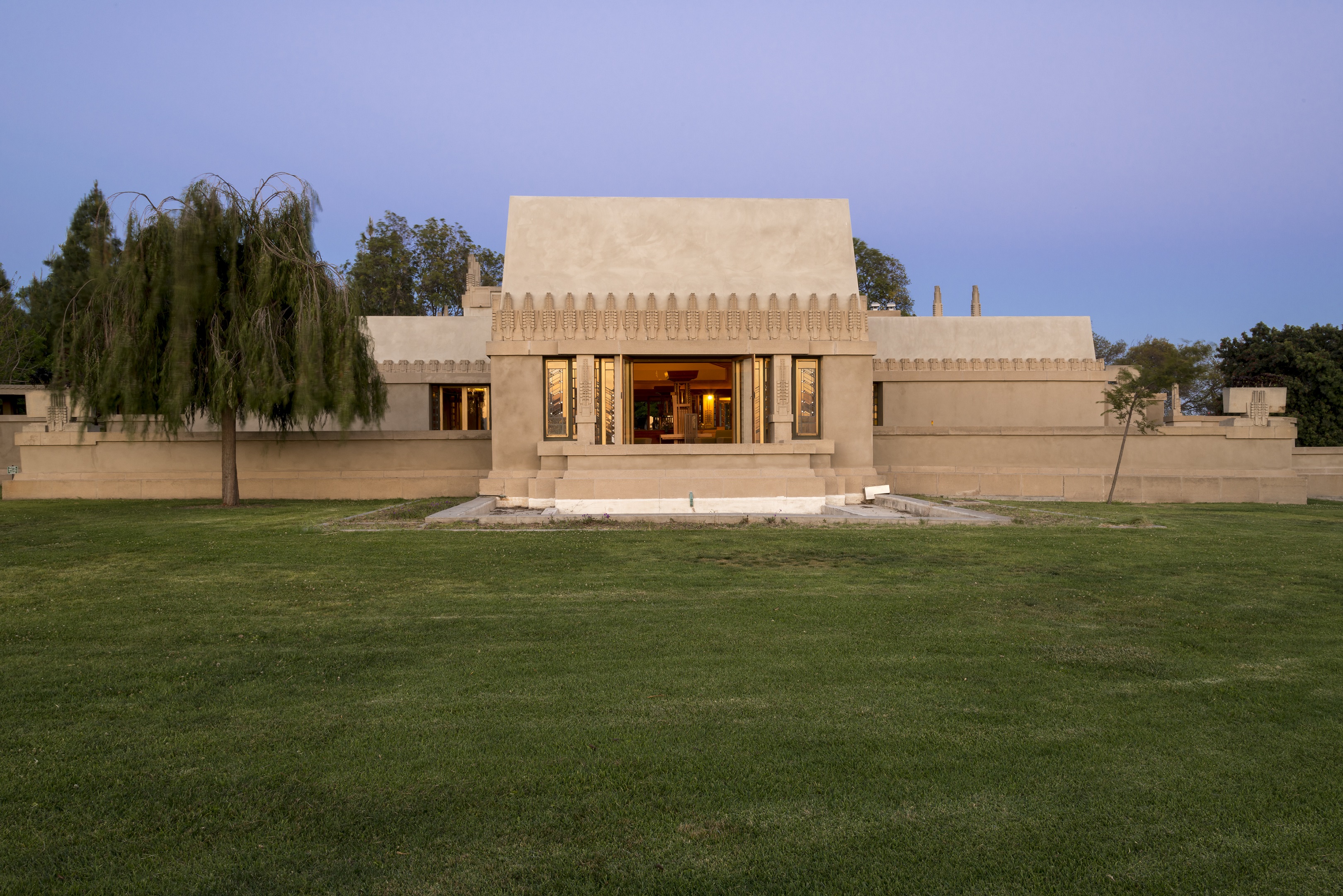 Hollyhock House