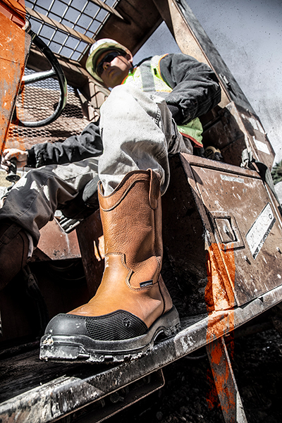 Introducing Iron Age’s Immortalizer Work Boot Series: Industry’s First Mortar and Crack-Resistant Leather