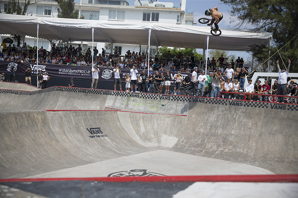 Monster Energy’s Larry Edgar Takes Third Place at Vans BMX Pro Cup in Mexico City