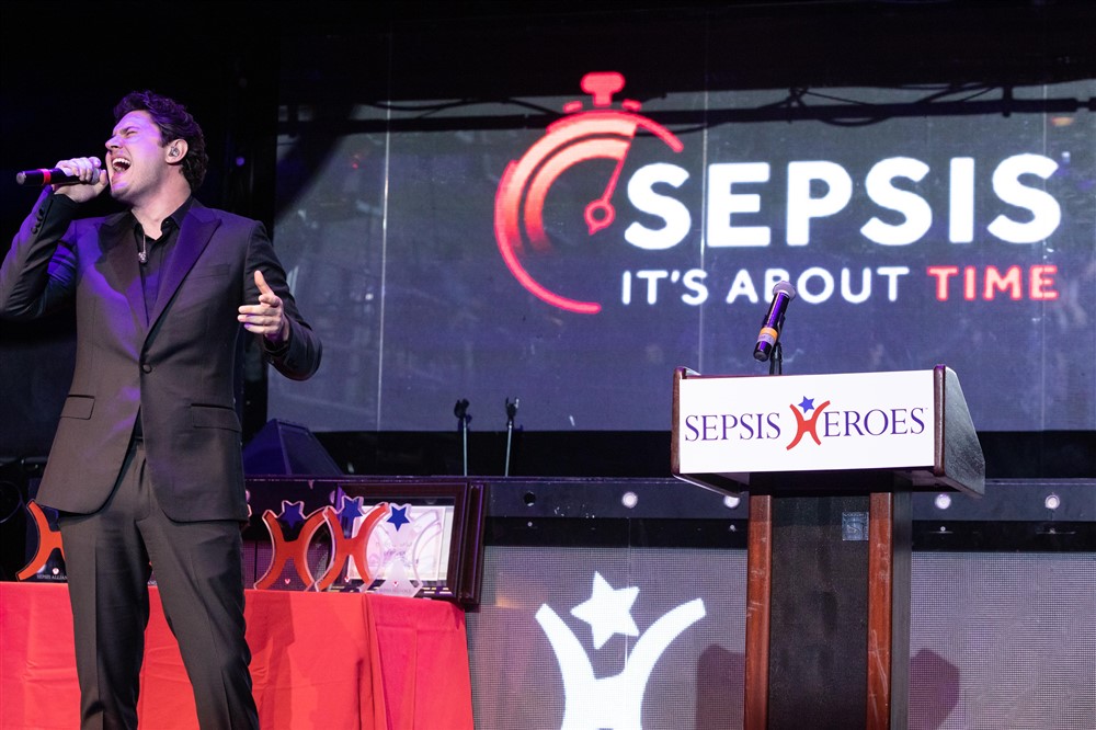 Daniel Emmet, Caesar’s Headliner and America’s Got Talent finalist, performing his new original song “While You Can” at the 2019 Sepsis Heroes gala.