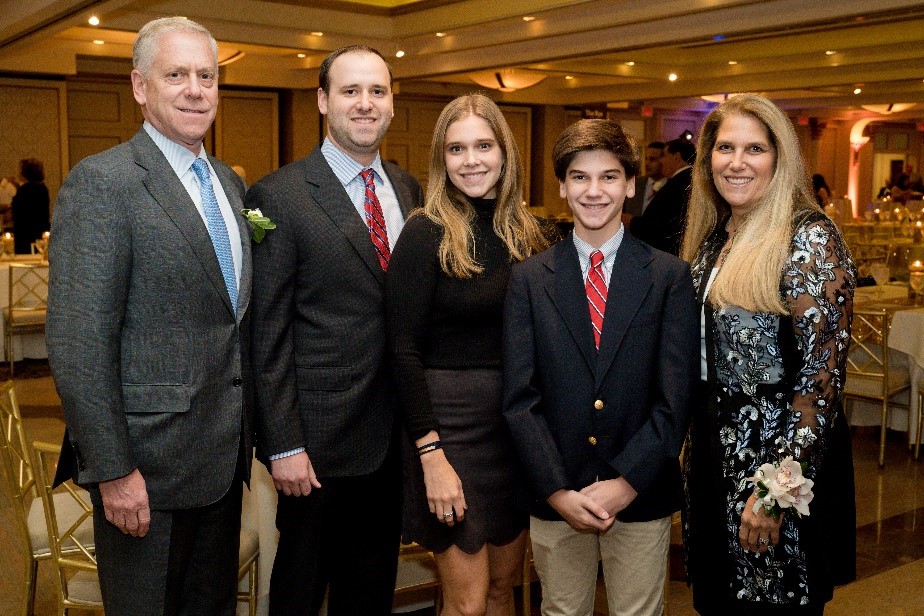 The Kurzer Family, recipients of The Arc Westchester Foundation’s Family Partner Award, at “A Matter of Taste” on October 22 at the Glen Island Harbour Club. (Photo by: Eric Vitale Photography)
