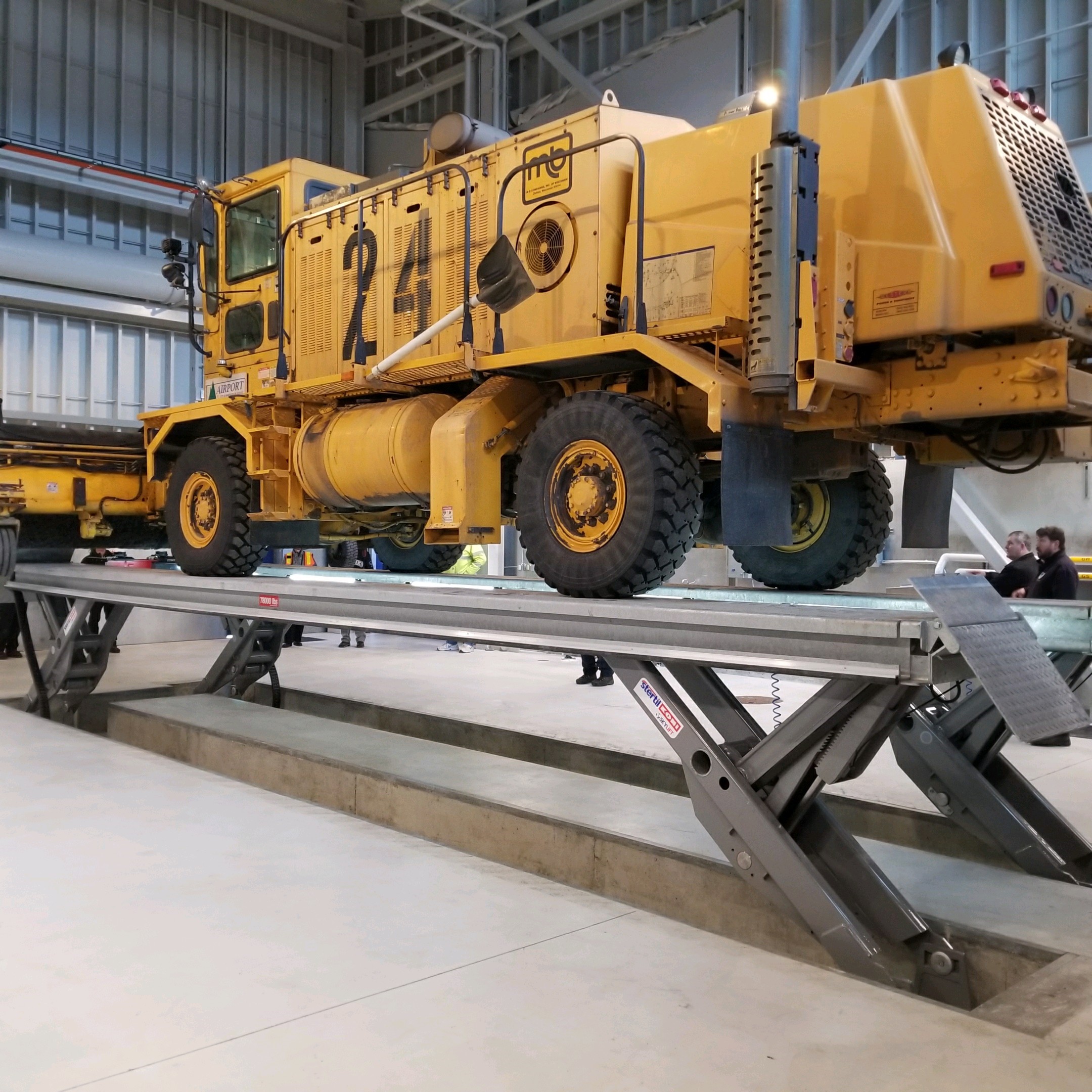 Large maintenance facilities increasingly turn to water-resistant vehicle lifting systems, such as the Stertil-Koni SKYLIFT Wash Bay, to clean their fleets