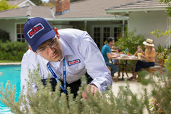 Clark Pest Control offers free pest control inspections.