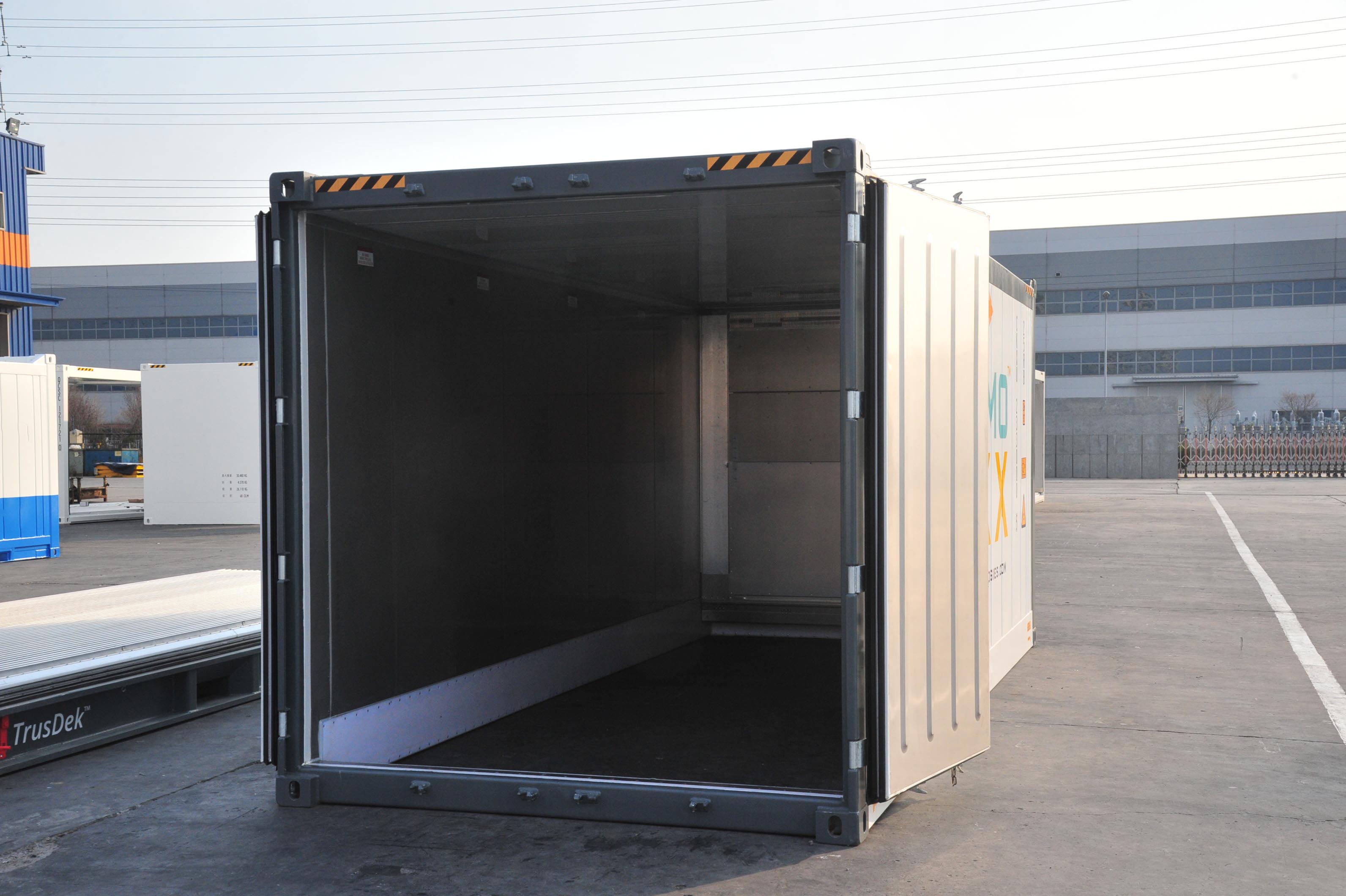 ThermoBoxx™ 20ft with full width container doors