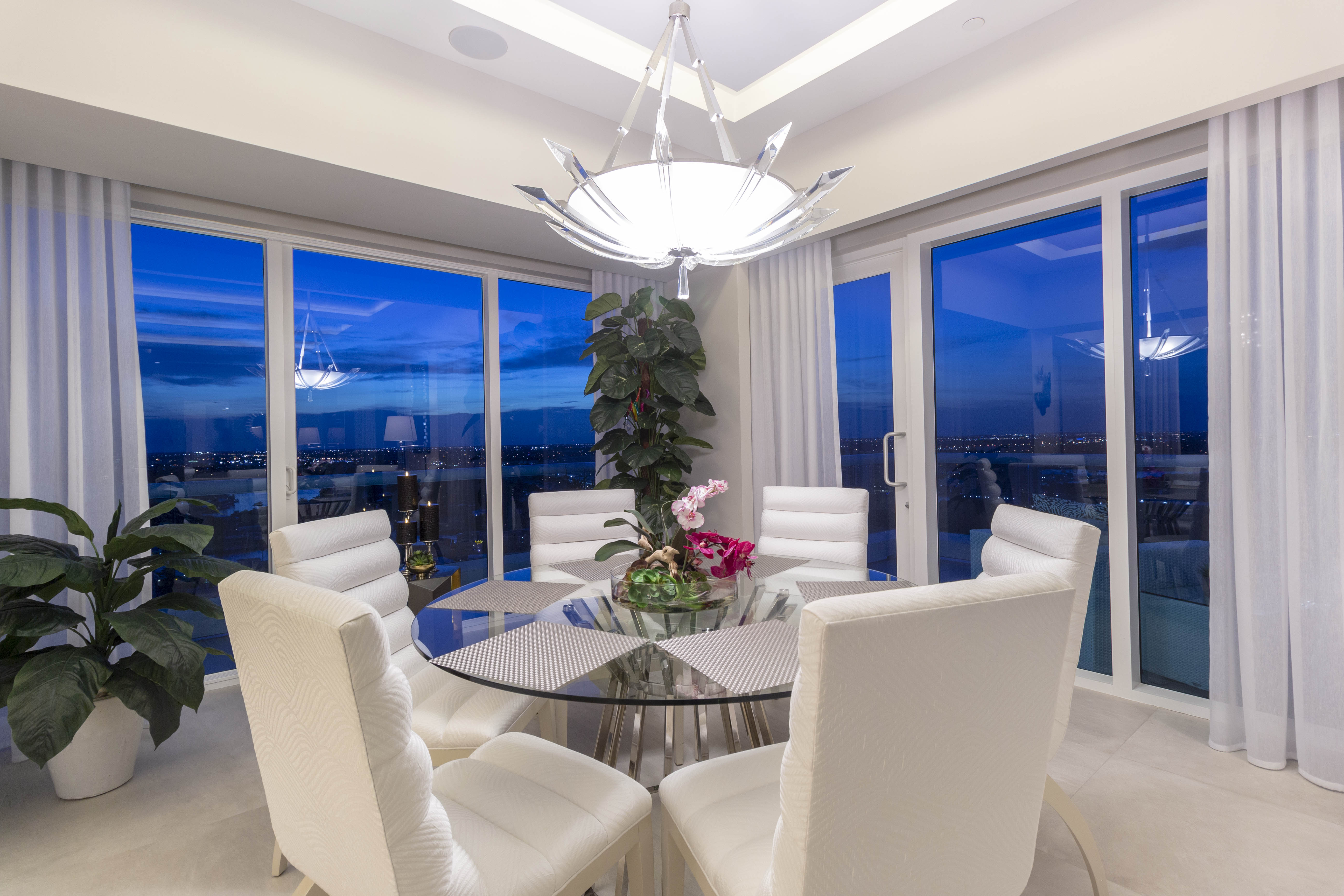 Oceanside24 provides city and ocean views of Fort Lauderdale
