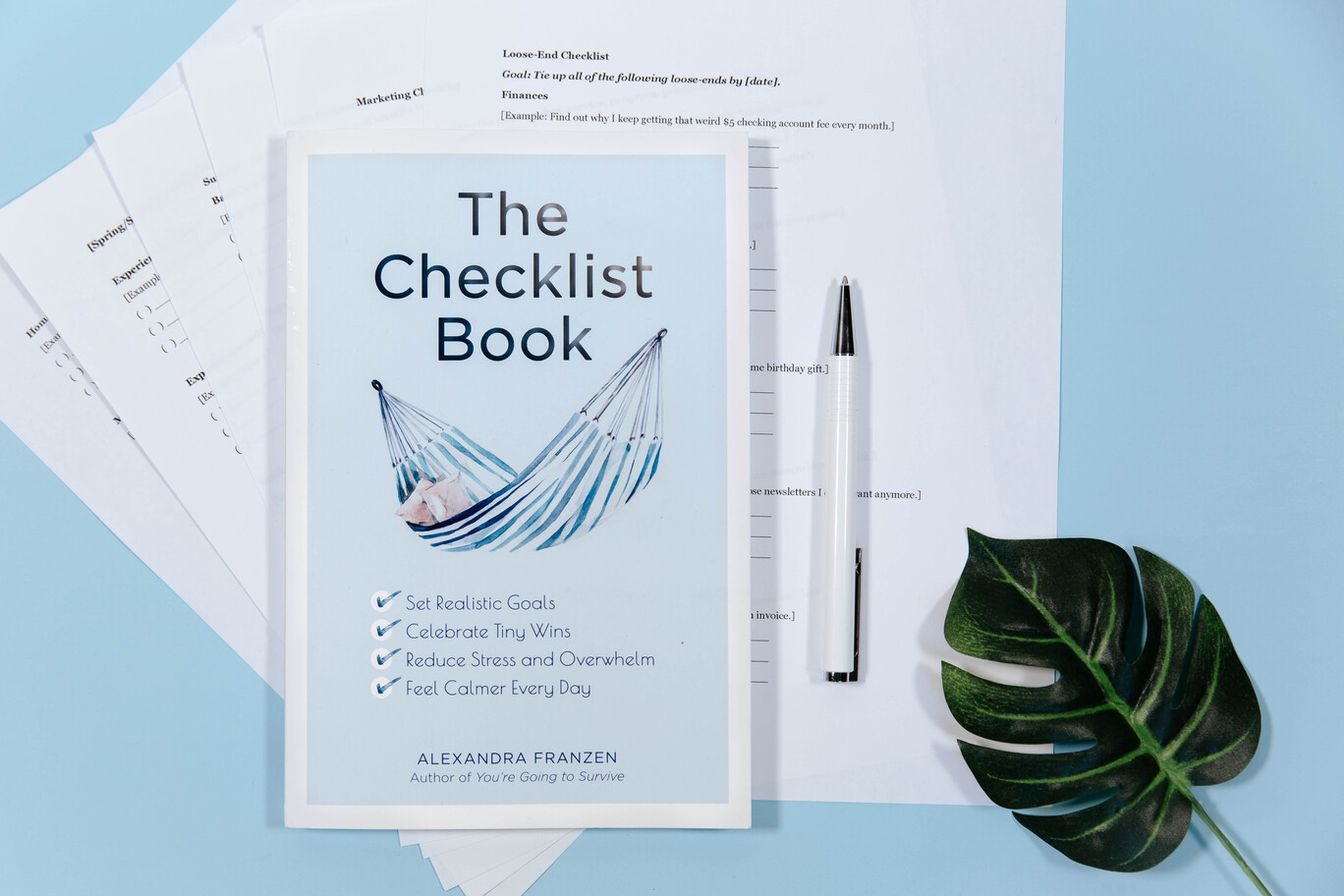 The Checklist Book: Set Realistic Goals, Celebrate Tiny Wins, Reduce Stress and Overwhelm, and Feel Calmer Every Day.