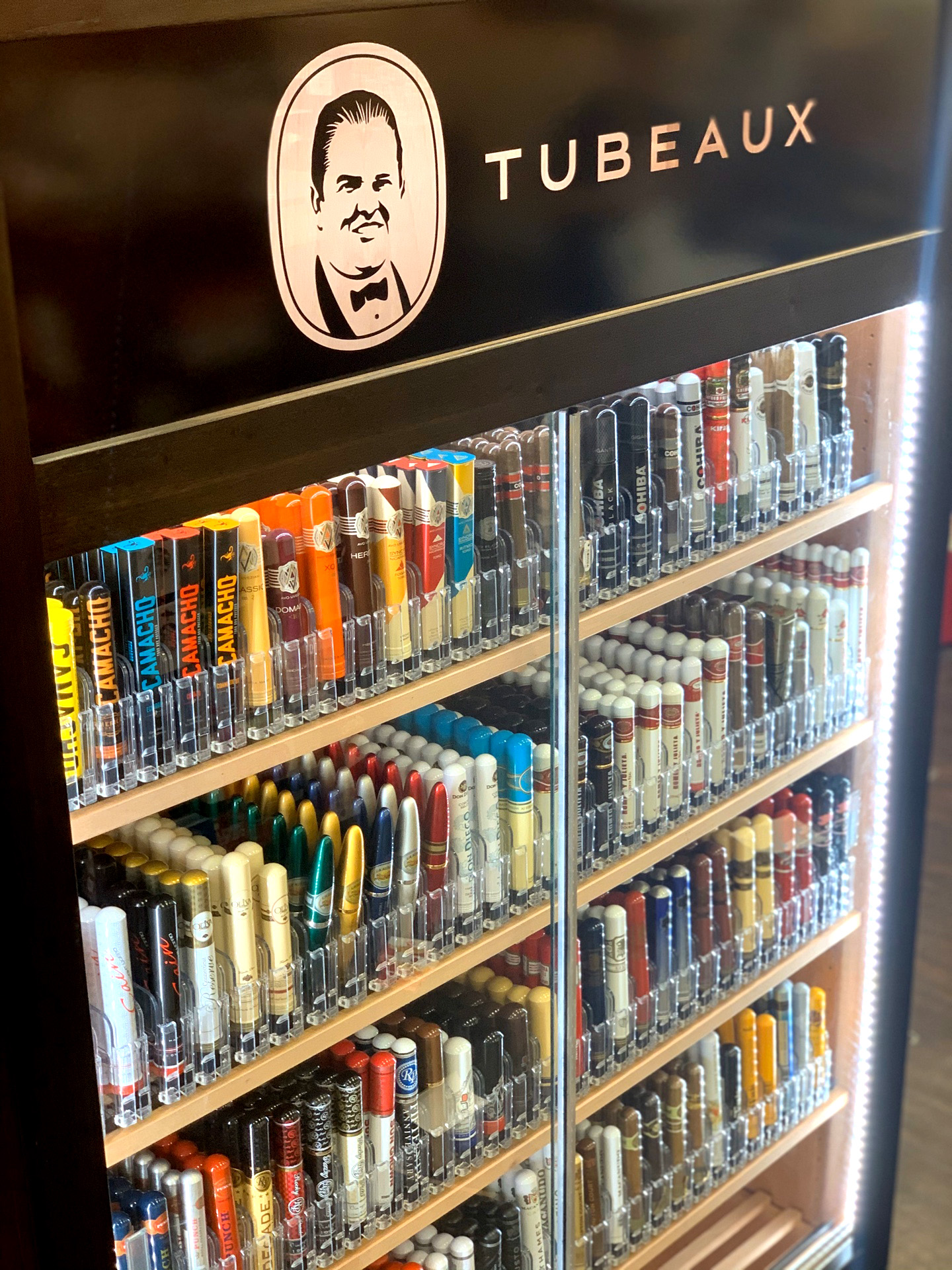The Tubeaux humidor/kiosk premium cigar program is ideally suited for tobacco products wholesalers and distributors, supply chain providers and retail establishments.
