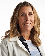 Dr. Wendy Ellis holds a doctorate in naturopathic medicine and serves as a nutrition coach and hormone disorder expert for Gennev