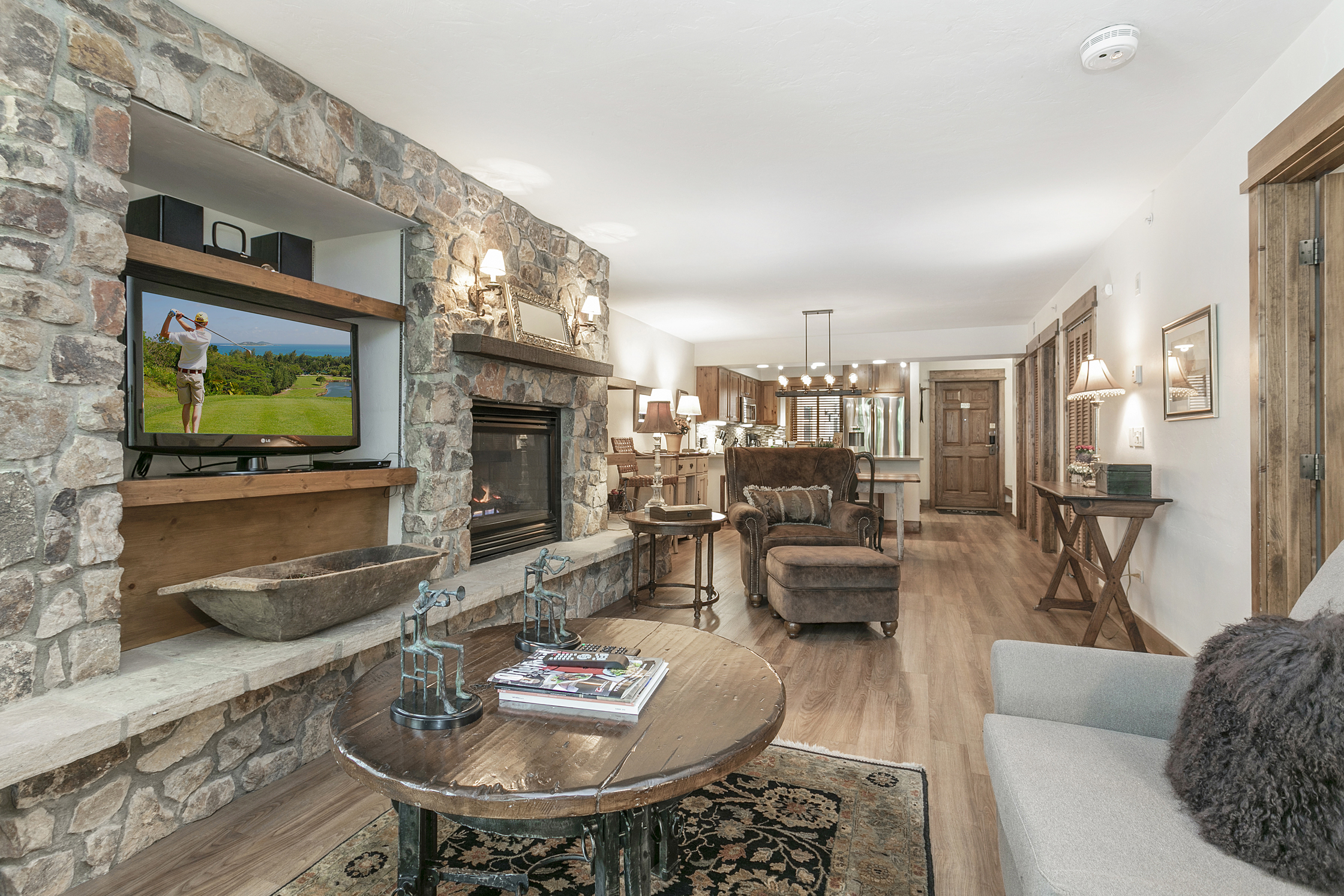 Antlers at Vail condominiums offer home-like amenities with plenty of space for guests to spread out after mountain adventures – while meeting the highest health and safety standards.