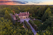 Vince Camuto's spectacular mansion in Greenwich, Connecticut is going to auction.