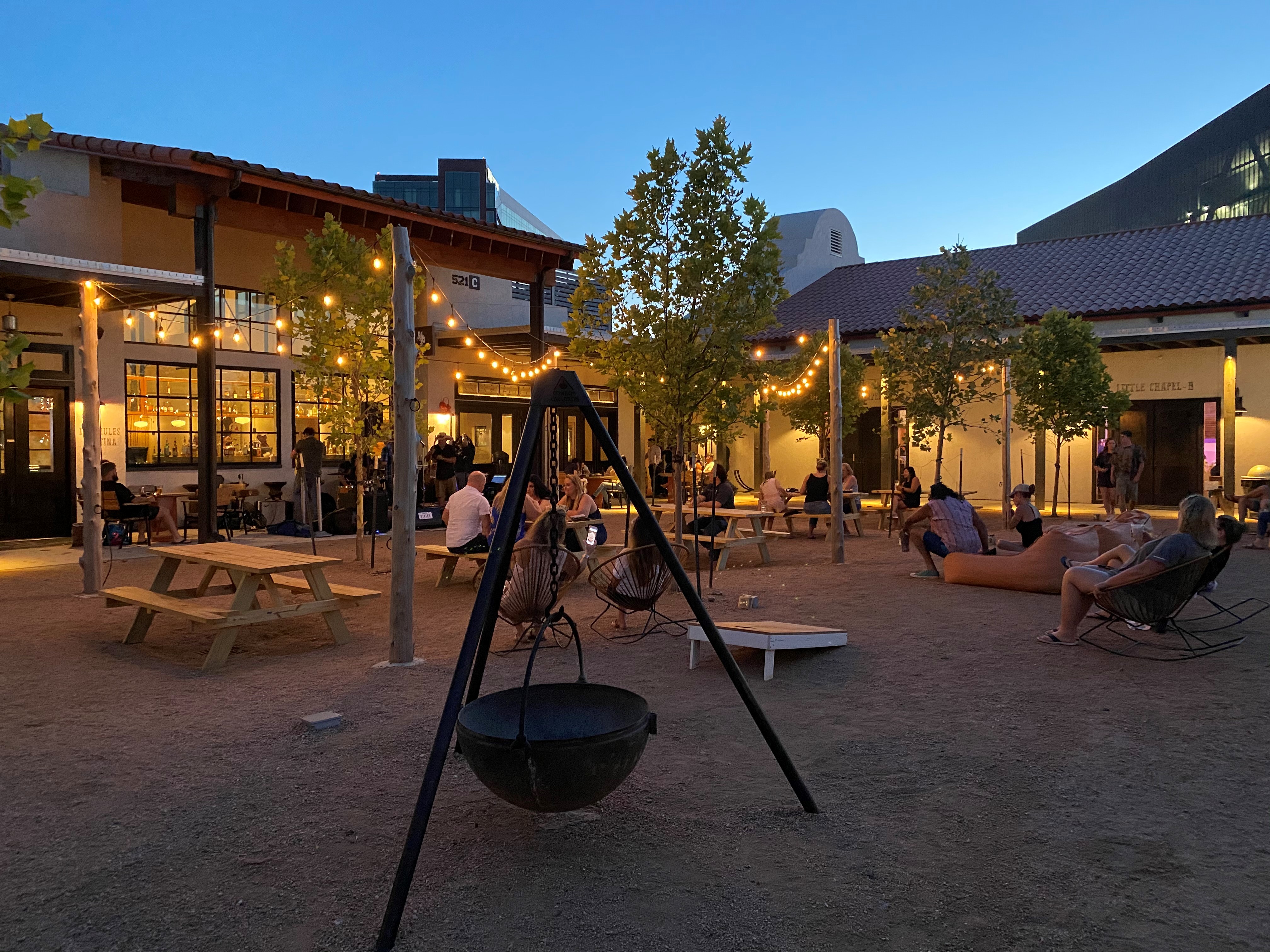 Courtyard Event Space, Texican Court Hotel