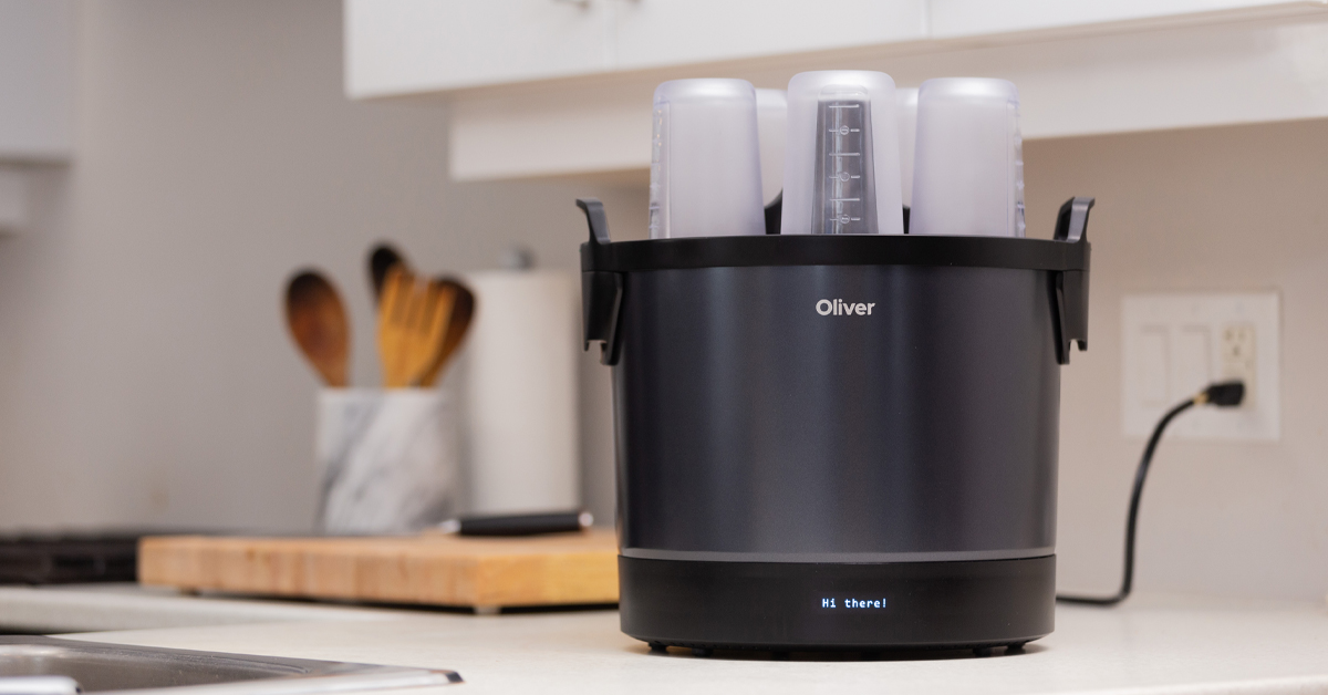 Oliver the smart cooking robot