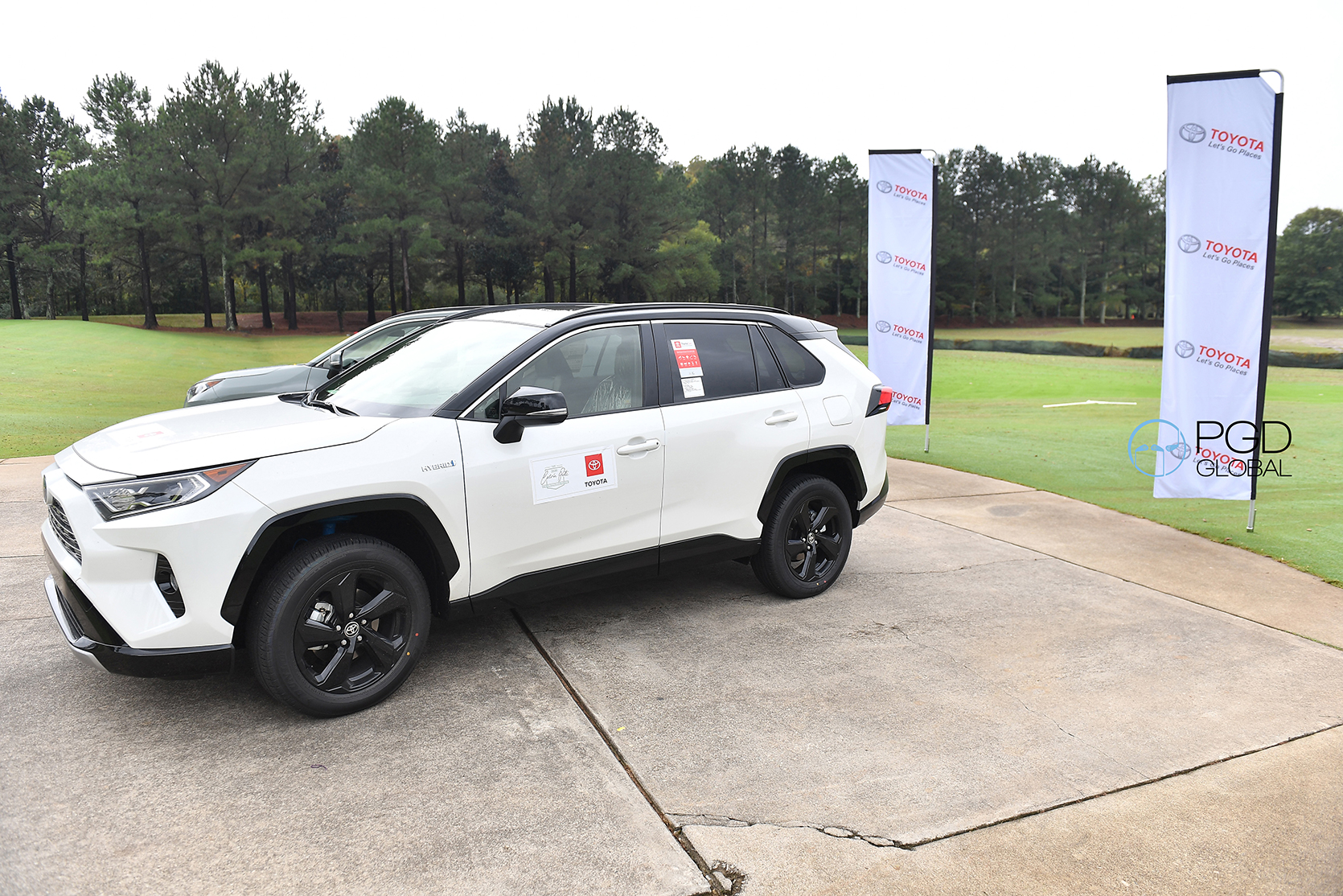 The 2020 Calvin Peete Awards & Golf Tournament presented by TOYOTA featured a 2021 RAV4 Hybrid on display for all participants to view.