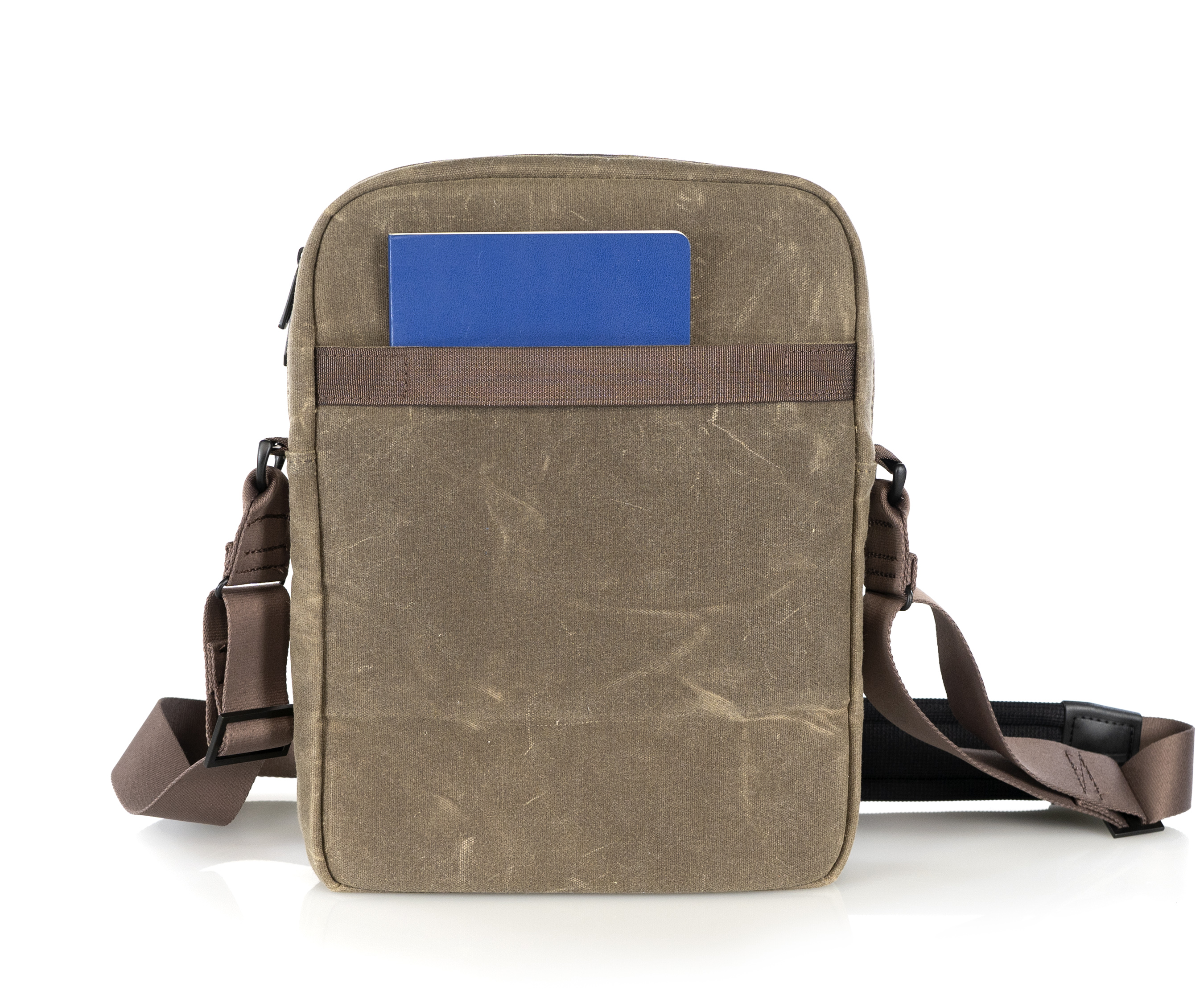 Crossbody rear view with open-topped pocket