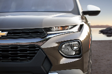 Close up of the front end of the 2021 Chevrolet Trailblazer