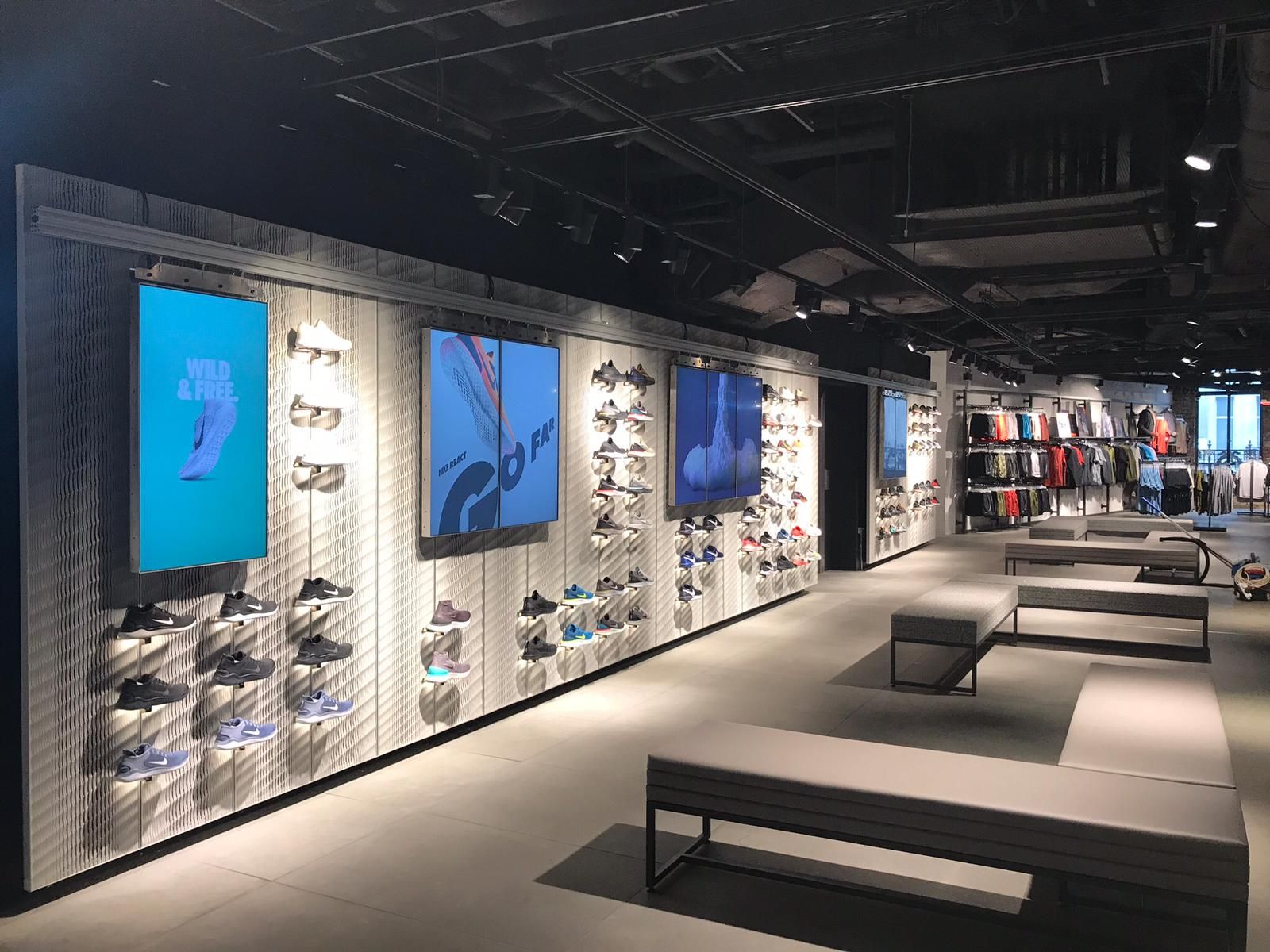 Aectual, XL 3D-printed display wall - Nike Town London