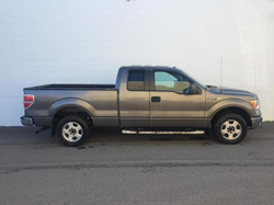 2014 Ford F-150 parked outside_D