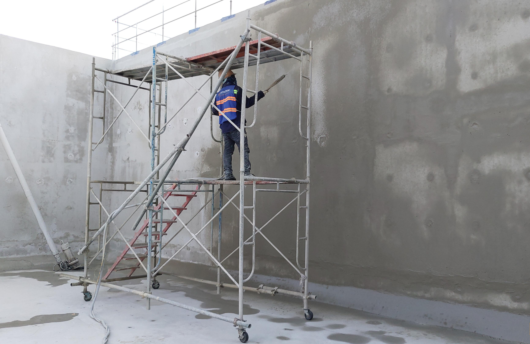 Permanent protection: Brushed or sprayed on concrete surfaces from the positive or negative side, PENETRON is used for waterproofing and chemical protection of concrete.