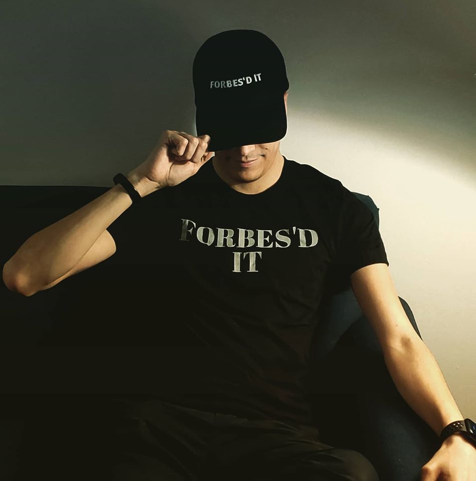 You can now wear motivational quotes by Forbes Riley at www.LiveGreatness.com