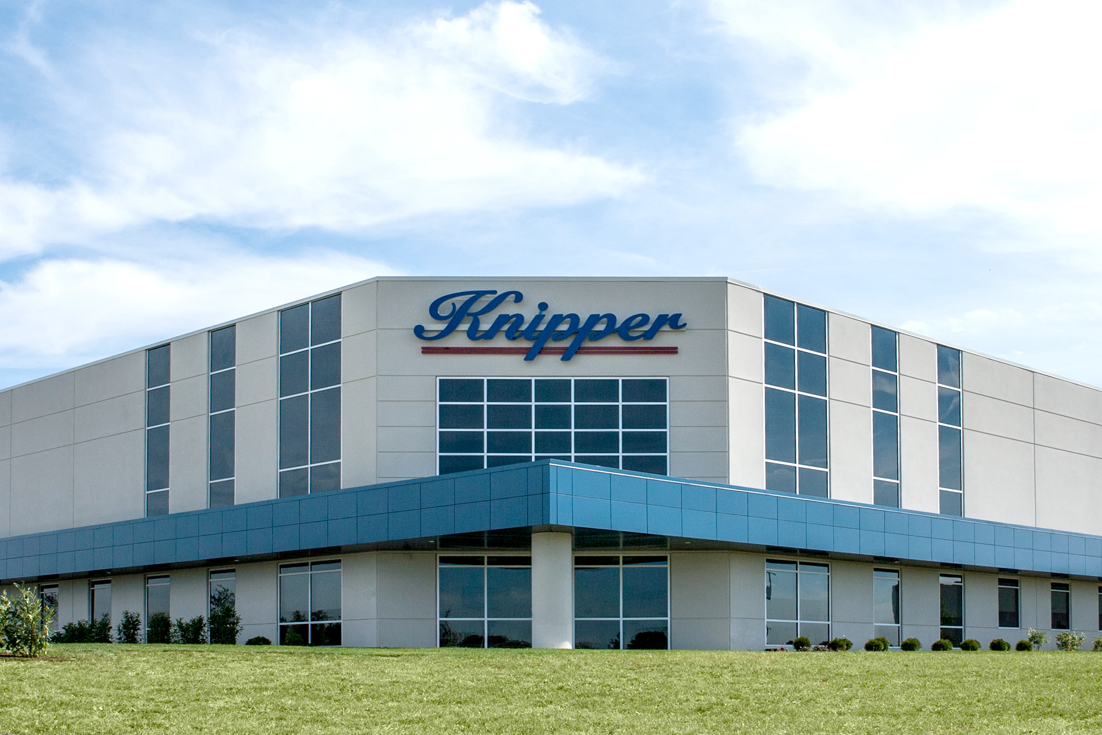 Located between Charlestown and Jeffersonville, Ind., Knipper’s facility is situated in the River Ridge Commerce Center, a world-class 6,000-acre business and manufacturing park under development.