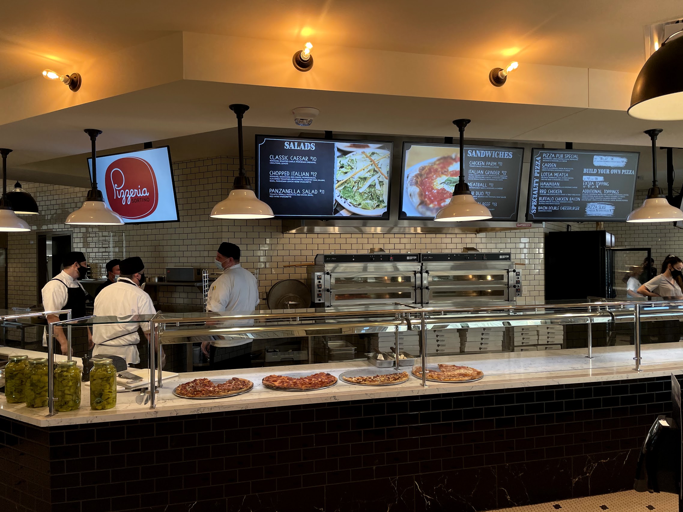 Digital Menu Boards by Ping HD shown at one of the many dining options at Kalahari Resorts & Conventions in Round Rock, Texas.