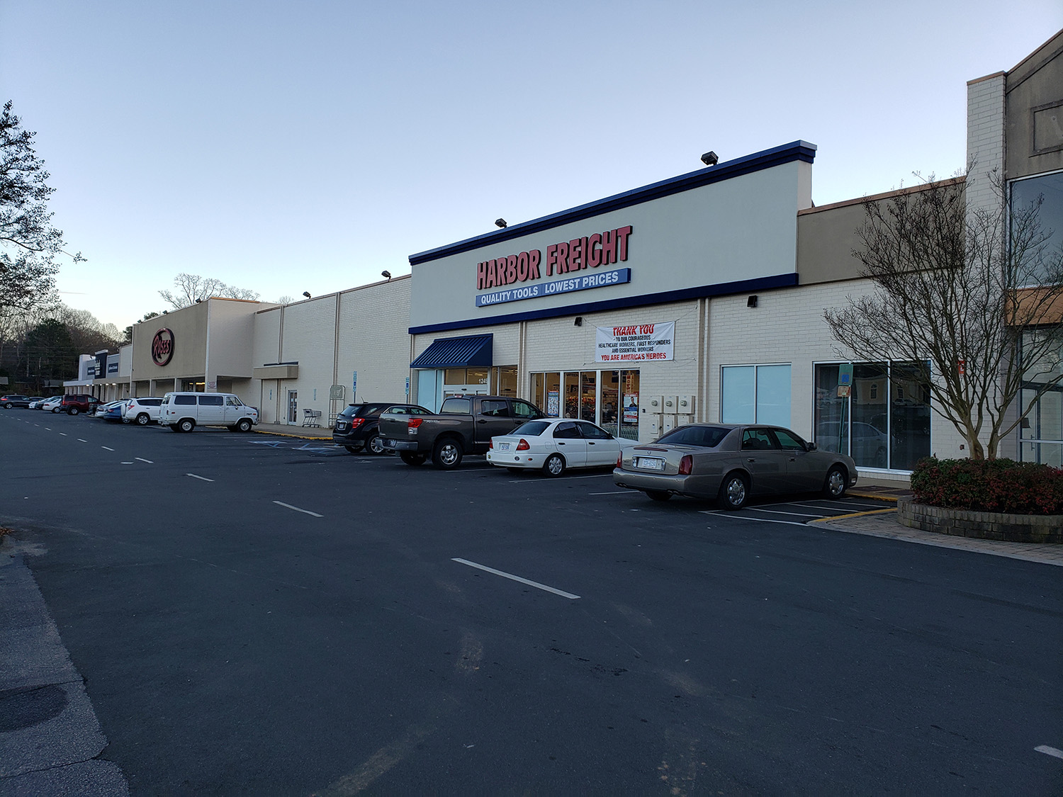 Other tenants at Henderson Pointe include Harbor Freight and Roses Discount Store